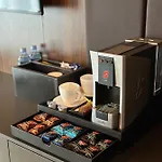 Hotel Macedonia Square 4*
