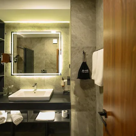 Macedonia Square Hotel