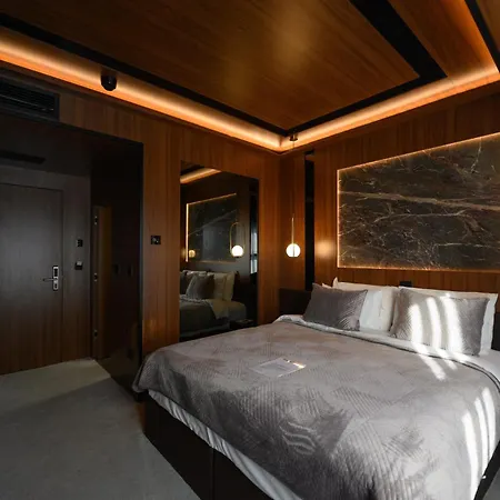 Macedonia Square Hotel