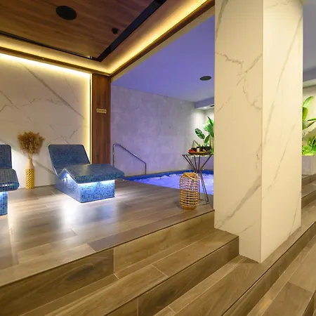 Macedonia Square ホテル スコピエ