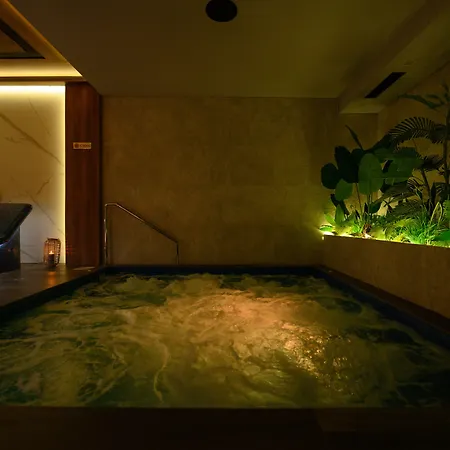Hotell Macedonia Square 4*