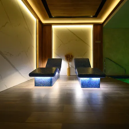 ホテル Macedonia Square 4*