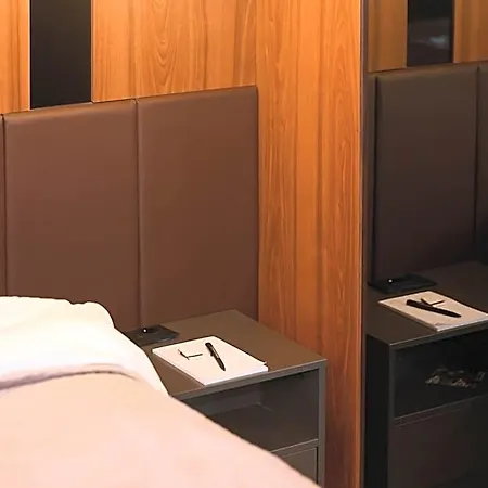 Hotel Macedonia Square 4*