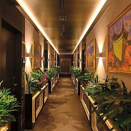 Hotel Macedonia Square 4*