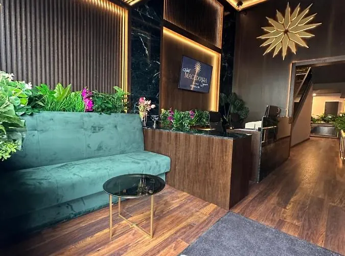 Macedonia Square Hotel 4*