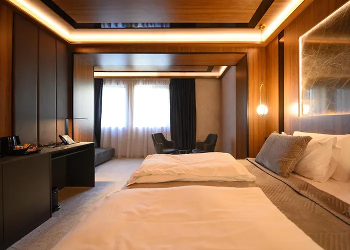 Macedonia Square 4* スコピエ