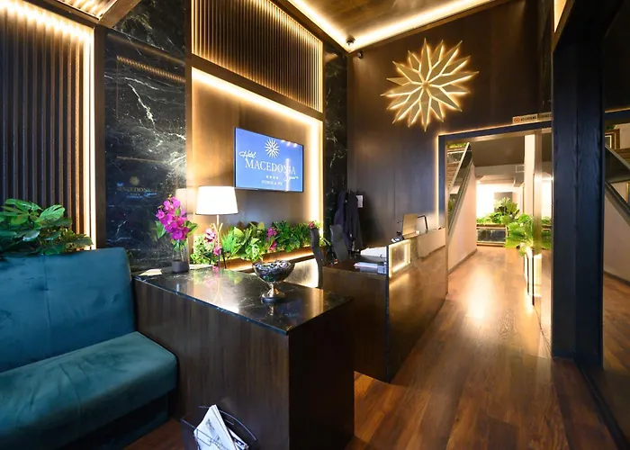 Macedonia Square Hotel 4*