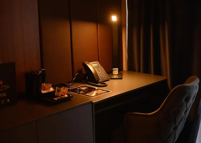 ホテル Macedonia Square スコピエ