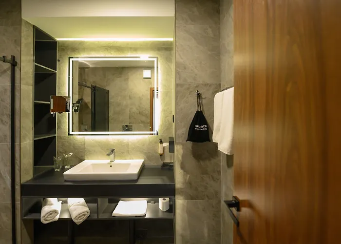 Macedonia Square ホテル 4*